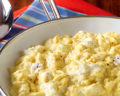 Microwave scrambled eggs